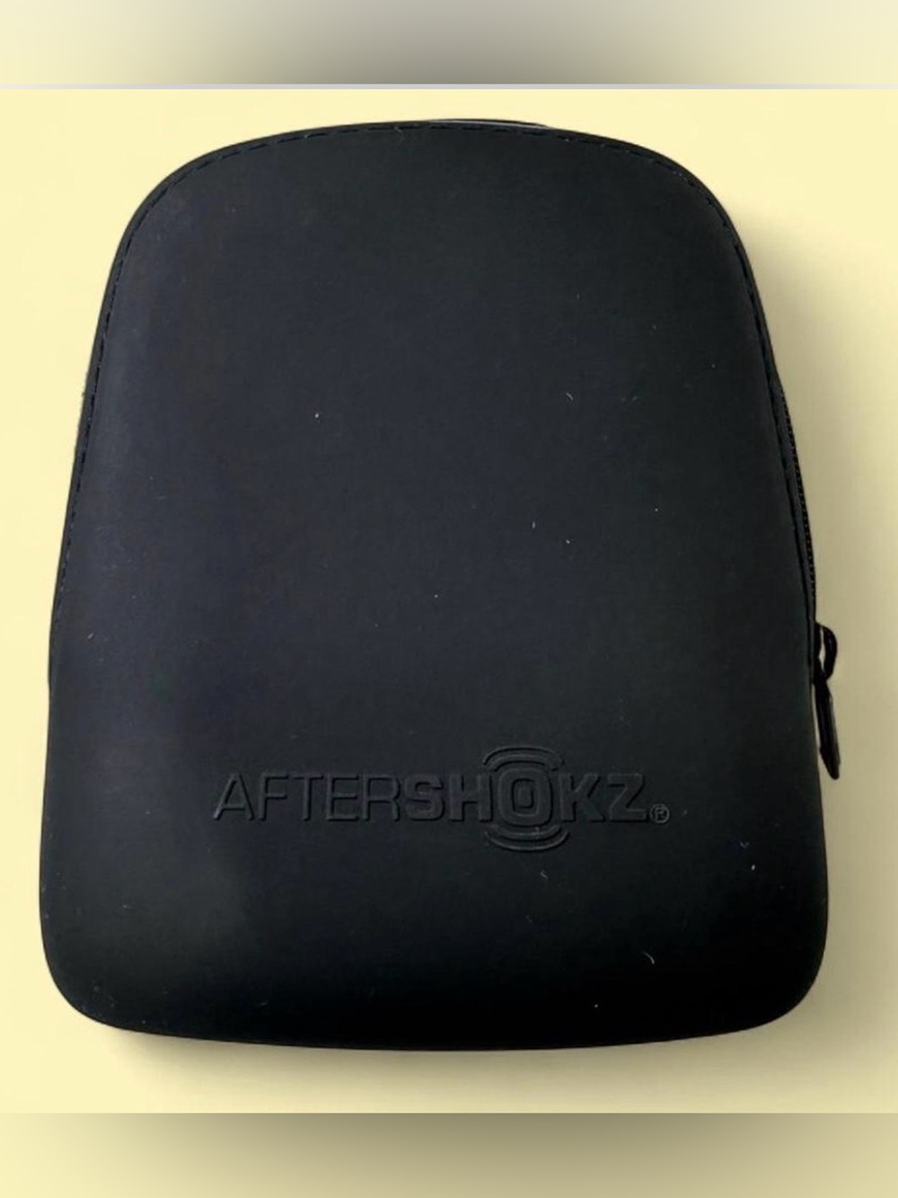 Aftershokz Black Zippered Case 6”x4.5”.